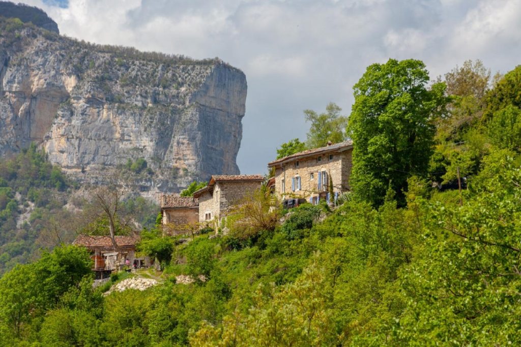 Vue sur le hameau du Cellier